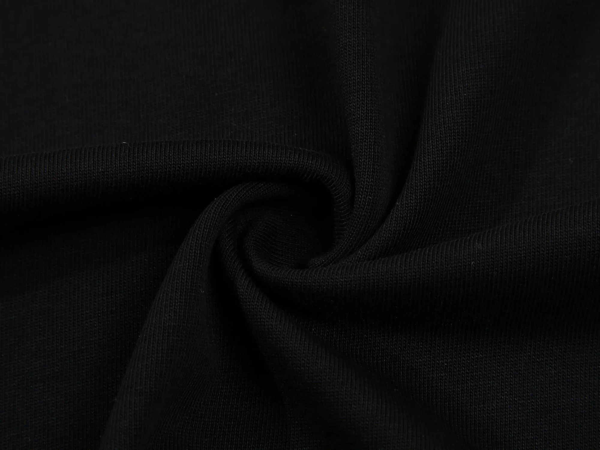 P150 STONE ISLAND Stone Island solid color logo, available at the counter, original order, fashionable and casual round neck short-sleeved T-shirt, the upper body is very unique! Eye-catching and bright, imported original fabric, 🪡 craft letter pattern decorated logo, simple yet fashionable, classic atmosphere, comfortable and breathable, handsome and stylish upper body, 2️⃣ recommended colors, size: S-2XL